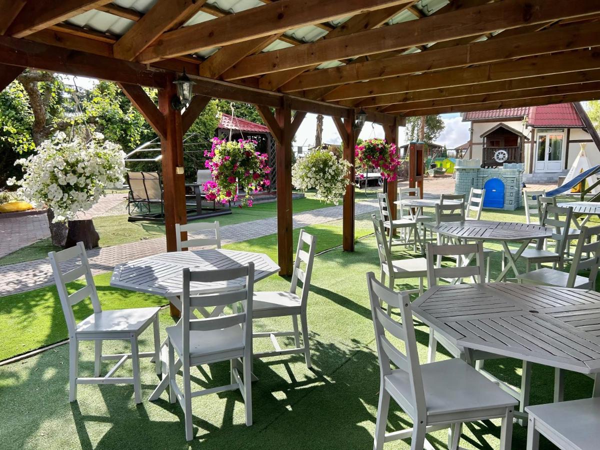 Polaris B&b-kameralne, Rodzinne Pokoje I Domki Z Basenem Krynica Morska