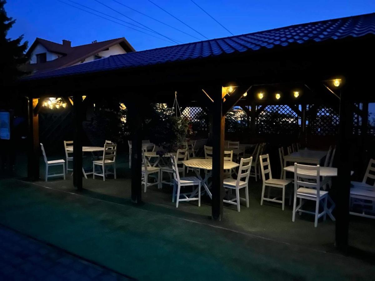 Polaris B&b-kameralne, Rodzinne Pokoje I Domki Z Basenem Pensjonat 3*