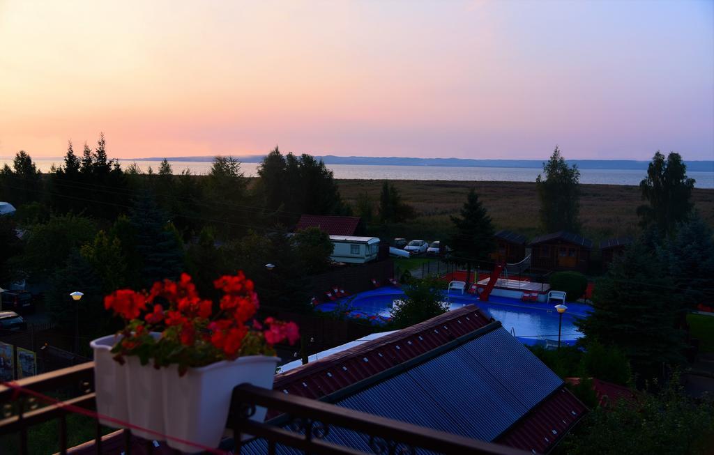 Polaris B&b-kameralne, Rodzinne Pokoje I Domki Z Basenem Krynica Morska
